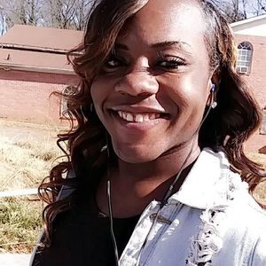 Meet your Posher, Chanel